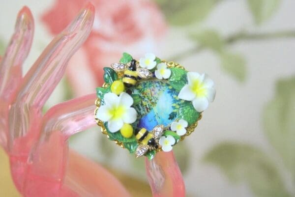 SOLD! 4176 Taormina Sicilian Lemons Enamel Bees Adjustable Cocktail Huge Ring - Image 2