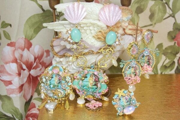 SOLD! 4202 Botticelli Birth Of Venus Crystal Octopus Earrings Studs - Image 2
