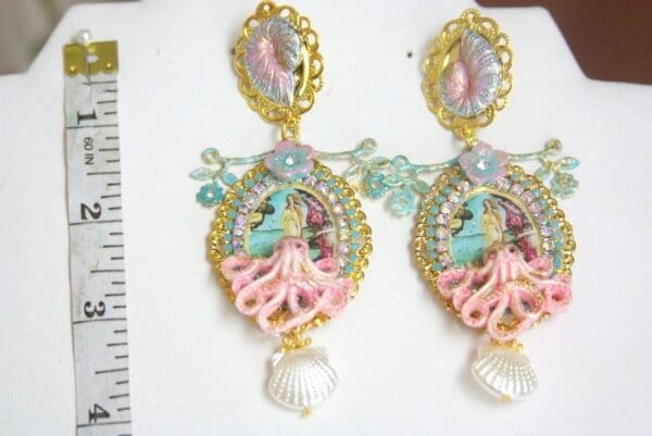 SOLD! 4202 Botticelli Birth Of Venus Crystal Octopus Earrings Studs - Image 9