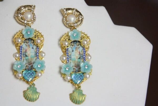 SOLD! 4218 Birth Of Venus Tall Shell Victorian Cameo Earrings Studs - Image 7