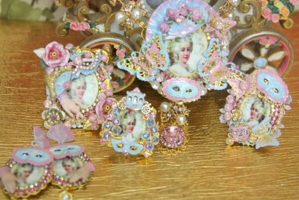 SOLD! 4229 Hand Painted Large Marie Antoinette Butterfly Adjustable Cocktail Huge Ring - Image 2