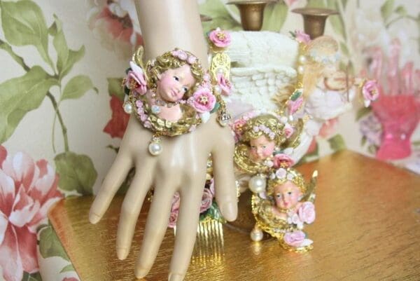 SOLD! 4258 Zibellini Total Baroque Chubby Hand Painted Cherub Angel Roses Bracelet - Image 6