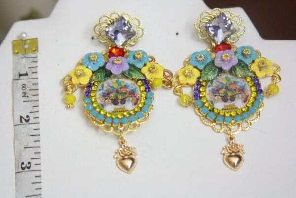 SOLD! 4281 Sicilian Vase Tile Print Massive Light Weight Studs Earrings - Image 4