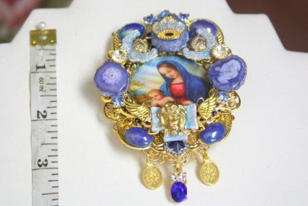SOLD! 4300 Genuine Solar Quartz Unique Virgin Mary Madonna Crown Jesus Huge Crystal Brooch - Image 5