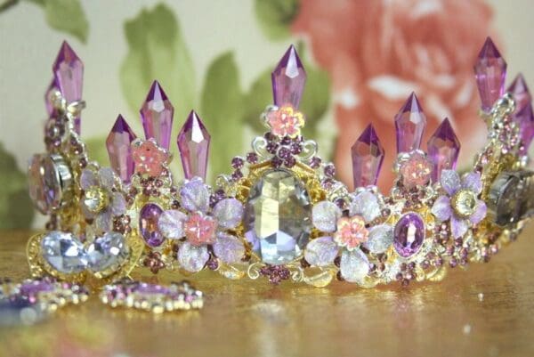SOLD! 4303 Set Of Lavender Flower Crystal Stunning Tiara+ Earrings - Image 8