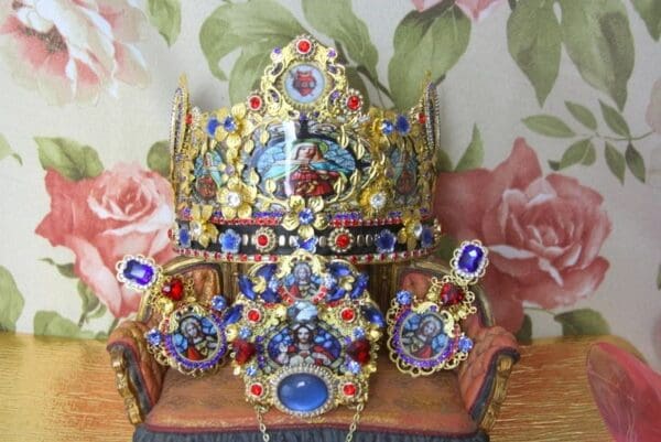 SOLD! 4325 Set Of Genuine Sun Sitara Madagascar Gemstone Jesus Huge Crystal Brooch - Image 8