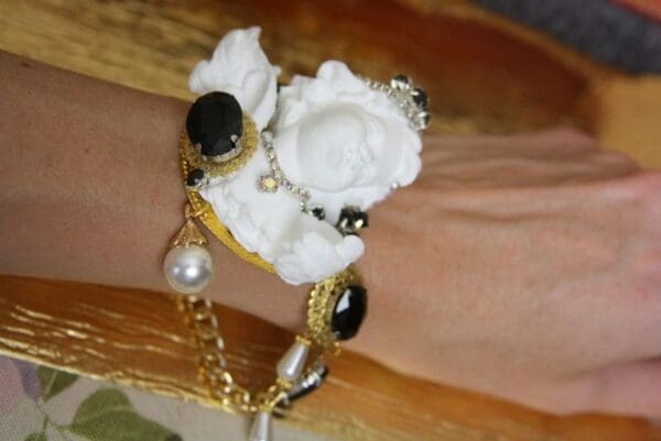 SOLD! 4327 Zibellini Total Baroque Chubby White Cherub Black Crystals Bracelet - Image 9