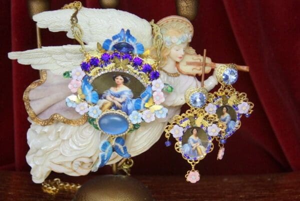SOLD! 4366 Set Of Victorian Renaissance Royal Butterfly Fire Labradorite Necklace+ Earrings