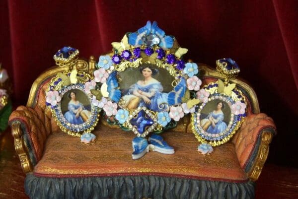 SOLD! 4367 Set Of Victorian Lady Portrait Butterfly Huge Crystal Brooch+ Earrings