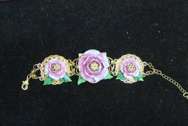SOLD! 4436 Hand Painted Roses Baroque Bracelet - Image 6