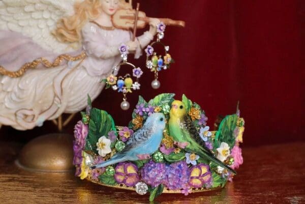 SOLD! 4555 Set Of Hand Painted Art Nouveau Parrots Lilac Flowers Crown+ Earrings - Image 4