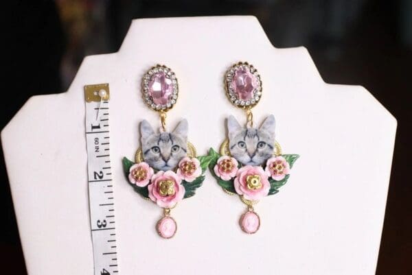 SOLD! 4575 Baroque Cat Roses Studs Earrings - Image 6