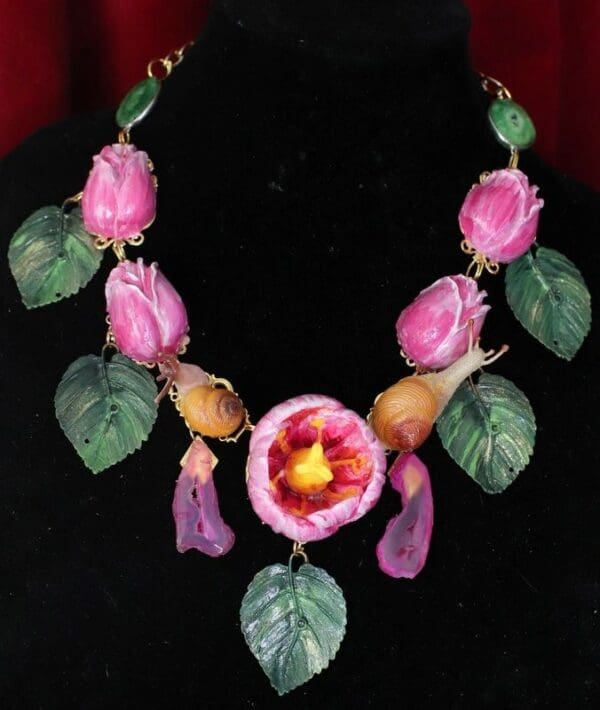 SOLD! 4679 Art Nouveau Hand Painted Vivid Tulips Snails Genuine Agates Necklace - Image 2