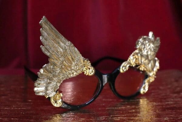 SOLD! 4706 Baroque Gold Winged Pegasus Baroque Sunglasses - Image 6