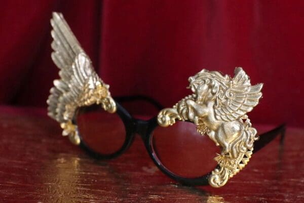 SOLD! 4706 Baroque Gold Winged Pegasus Baroque Sunglasses - Image 7