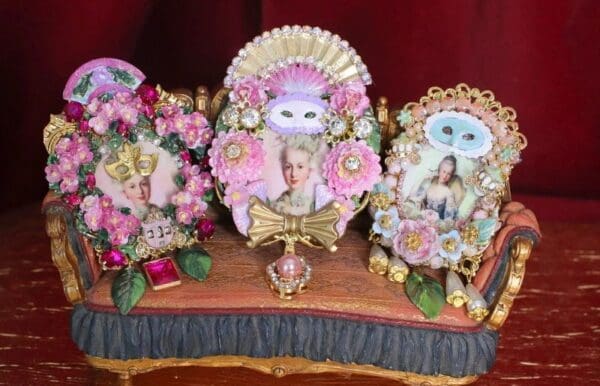 SOLD! 4714 Young Marie Antoinette Hand Painted Bow Fan Massive Brooch - Image 4