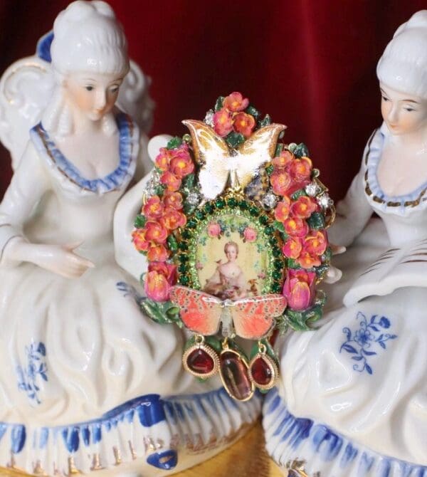 SOLD! 4729 Young Marie Antoinette Hand Painted Butterfly Garden Fan Massive Brooch