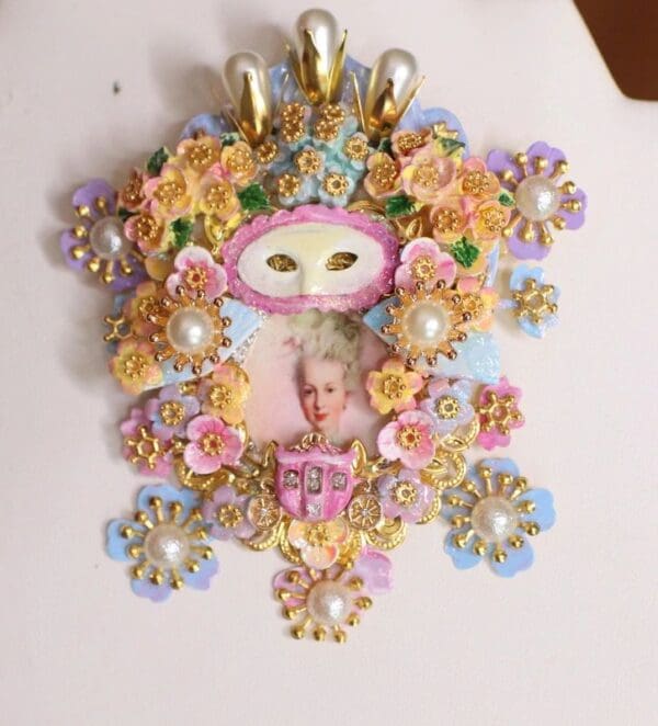 SOLD! 4754 Young Marie Antoinette Hand Painted Pearl Fan Massive Brooch - Image 9