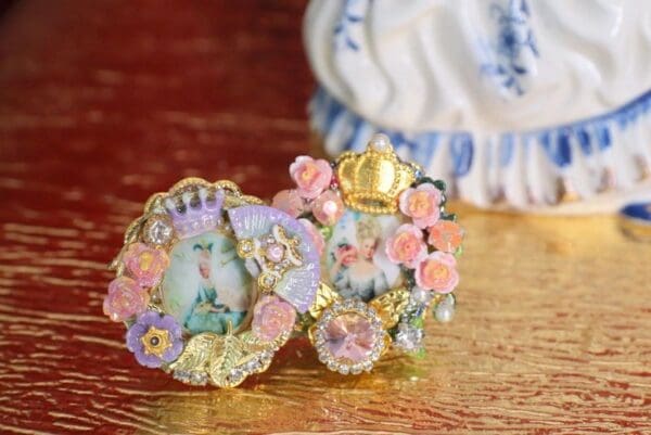 SOLD! 4767 Young Marie Antoinette Hand Painted Aqua Fan Cocktail Adjustable Ring - Image 5