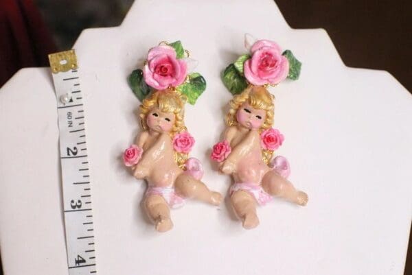 SOLD! 4952 Vivid Baroque Cherubs Holding Rose Studs Earrings - Image 3