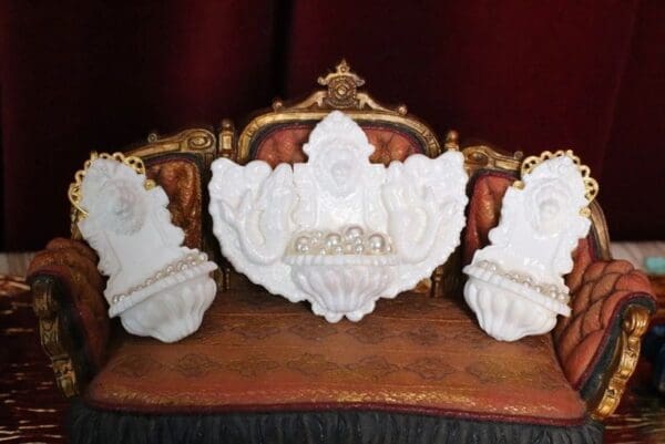 SOLD! 4977 Unusual Baroque Pearlish Lion Fountain Mermaids Pearl Massive Brooch - Image 2