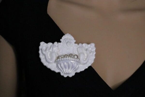 SOLD! 4977 Unusual Baroque Pearlish Lion Fountain Mermaids Pearl Massive Brooch - Image 3