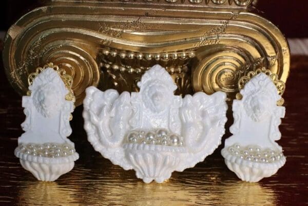 SOLD! 4977 Unusual Baroque Pearlish Lion Fountain Mermaids Pearl Massive Brooch - Image 7