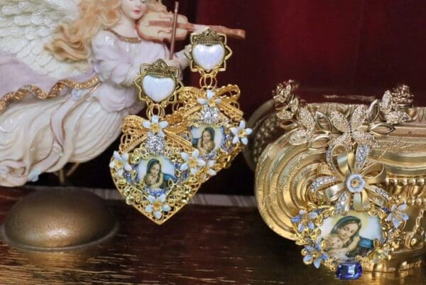 SOLD! 4997 Madonna Virgin Mary Cameo Heart Sacred Heart Pendant - Image 2