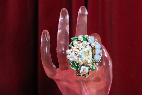 SOLD! 4999 Stunning Pearl Virgin Mary Madonna Cocktail Adjustable Ring - Image 5