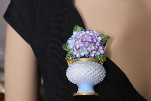 SOLD! 5071 Unusual Baroque Vase Hydrangea Flowers Hand Painted Massive Brooch - Image 3