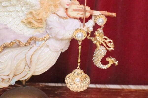SOLD! 5085 Baroque Irregular Mermaid Shell Earrings Studs - Image 4