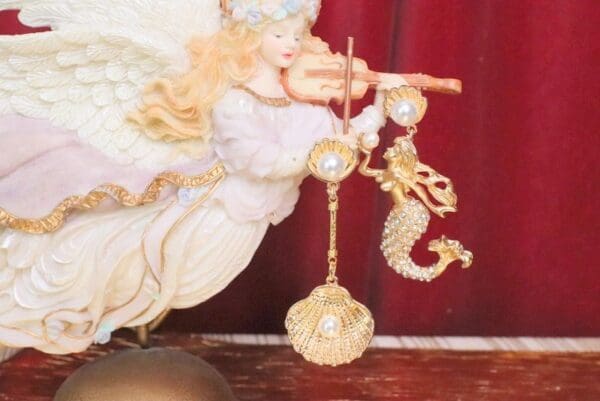 SOLD! 5085 Baroque Irregular Mermaid Shell Earrings Studs - Image 7