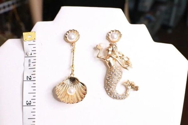 SOLD! 5085 Baroque Irregular Mermaid Shell Earrings Studs - Image 8
