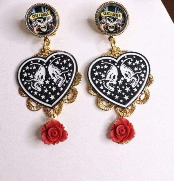 SOLD! 5113 Guns'n Roses Rock Scull Earrings Studs