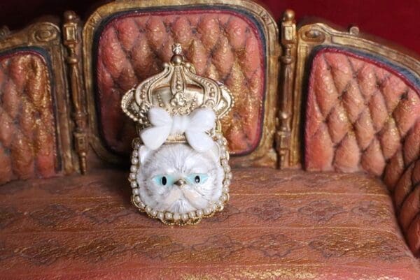 SOLD! 5445 Baroque Enamel Cat Crown Bow Cocktail Adjustable Ring - Image 5