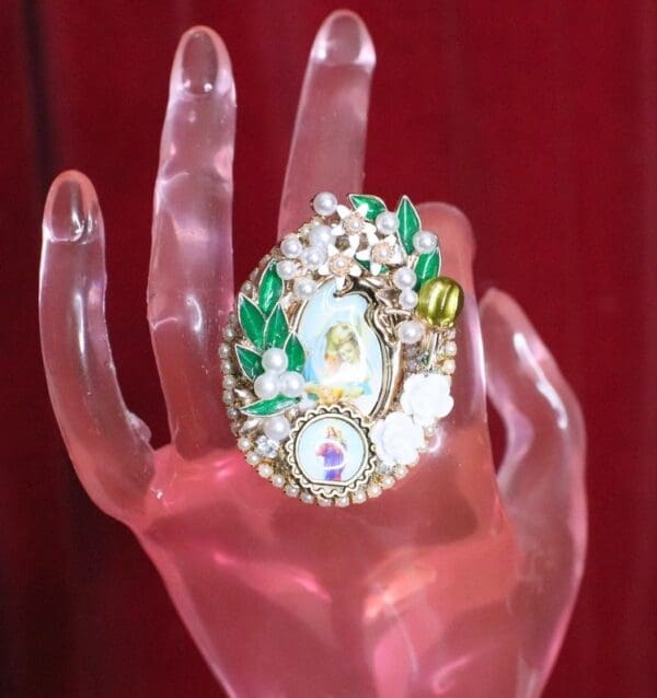 SOLD! 5488 Stunning Pearl Virgin Mary Madonna Cocktail Adjustable Ring - Image 4