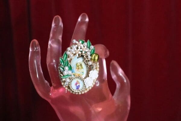 SOLD! 5488 Stunning Pearl Virgin Mary Madonna Cocktail Adjustable Ring - Image 5