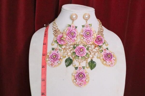 SOLD! 5504 Set Of Baroque Hand Painted Roses Pearl Necklace+ Earrings - Image 2
