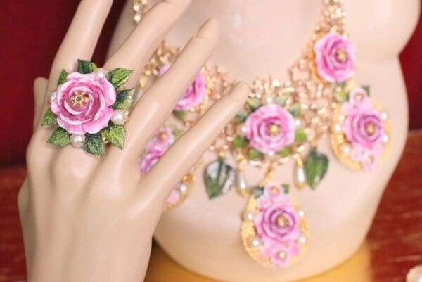 SOLD! 5505 Hand Painted Rose Leaf Elegant Cocktail Adjustable Ring - Image 5