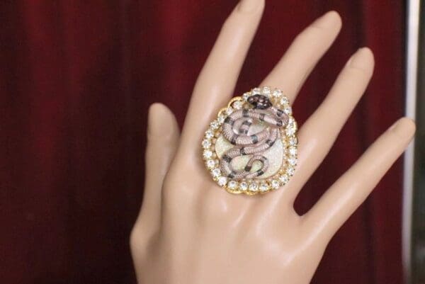 SOLD! 5506 Mother OF Pearls Glitter Snake Cocktail Adjustable Ring - Image 7