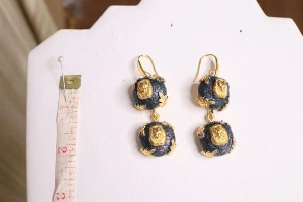 SOLD! 5508 Vintage Style Double Lions Earrings Studs - Image 7