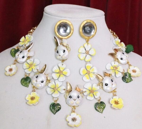 SOLD! 5525 Set Of Baroque Hand Painted Bunnies Flowers Necklace+ Earrings - Image 7