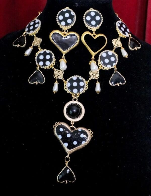 SOLD! 5545 Set Of Polka Dot Black Hearts Queen Of Hearts Necklace+ Earrings