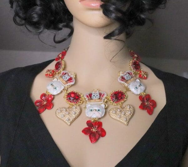 SOLD! 5571 Baroque Enamel Cats Crown Hearts Roses Necklace - Image 3
