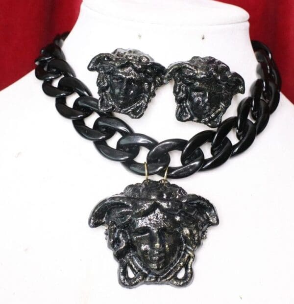 SOLD! 5651 Runway Set Of Baroque Black Medusa Head Necklace+ Earrings - Image 5