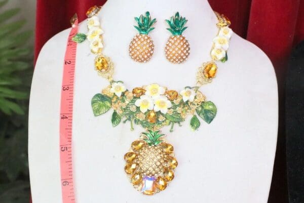 SOLD! 5686 Set Of Baroque Crystal Pineapple Flower Blossom Hand Painted Huge Necklace+ Earrings - Image 9