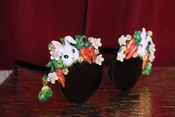 SOLD! 5717 Baroque Hand Painted Adorable Bunnies Carrots Embellished Sunglasses - Image 9