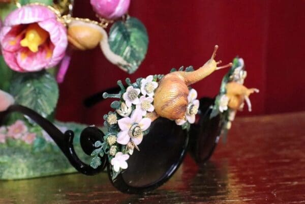 SOLD! 5742 Baroque Hand Painted Adorable 3D Effect Snails Flowers Embellished Sunglasses - Image 8