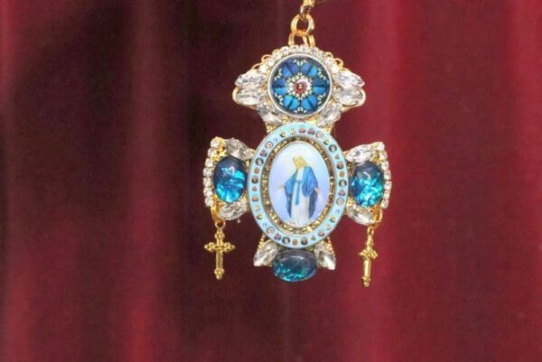 SOLD! 5772 Virgin Mary Church Cross Cameo Massive Pendant - Image 2