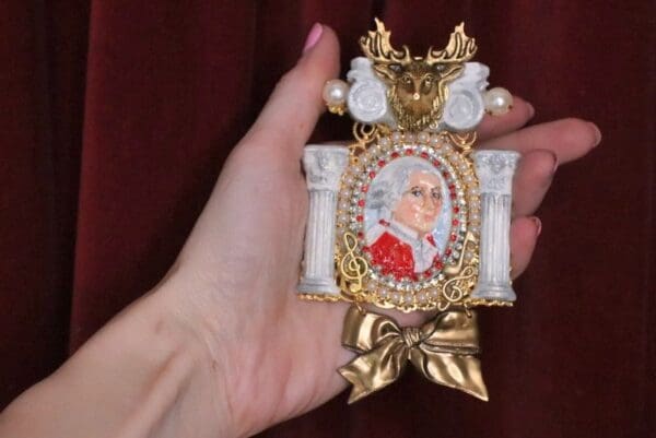 SOLD! 5773 Huge Column "Hunt" Wolfgang Amadeus Mozart Unique Brooch - Image 3